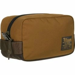 Filson Travel Pack -Filson Sales Store WHI D4 1